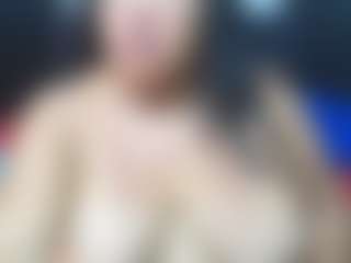 Live cam show with shanttal - Moaning on CamClone