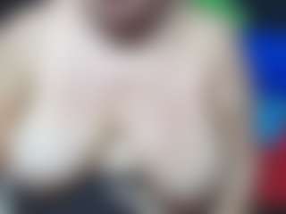 Live cam show with shanttal - Moaning on Camsoda