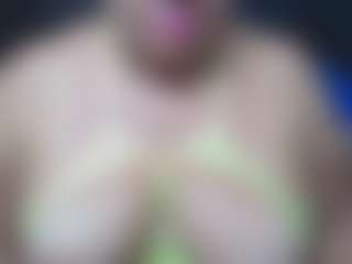 Live cam show with shanttal - Granny BBW on Camsoda