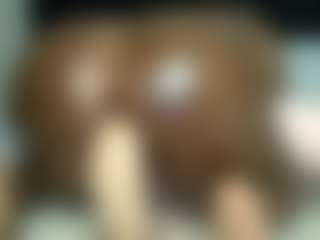 Live cam show with bootyliciousMidweek - Bisexual on Porn Luv