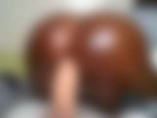 Live cam show with bootyliciousMidweek - Bisexual on Uber Horny