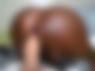 Live cam show with bootyliciousMidweek - Ebony on Big Tits | kenya