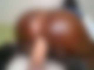 Live cam show with bootyliciousMidweek - Bisexual on liverealitysex.com