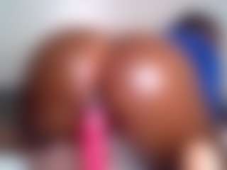 Live-Cam-Show mit bootyliciousMidweek - Creamy auf Camsoda
