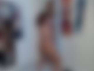 Live cam show with RoxaneEvanss - Dildo Or Vibrator on Camsoda