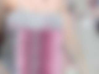 Live cam show with RoxaneEvanss - Big Nipples on Camversity