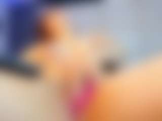 Live cam show with Ariana-Lhewis - Skinny on Hubzter Live