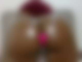 Live cam show with Ebony_Pearl69 - Athletic Ebony on TastyBlacksLive