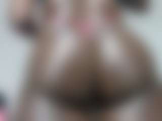 Live cam show with Ebony_Pearl69 - Thick on slutload