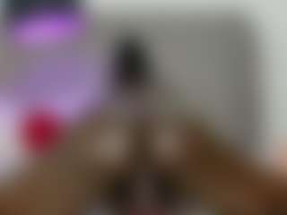 Live cam show with Ebony_Pearl69 - Athletic Ebony on Camsoda