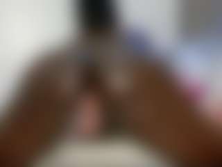Live cam show with Ebony_Pearl69 - Thick on Livezox