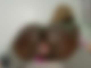 Live cam show with Ebony_Pearl69 - Thick on Dolls Live
