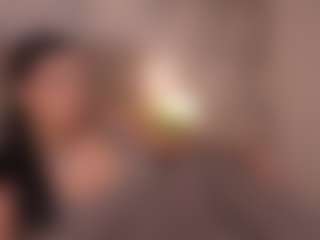 Live cam show with JadaKaii - Average on Camsoda