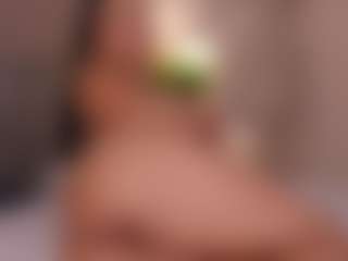 Live cam show with JadaKaii - Striptease on mypornchat.com