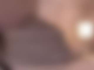 Live cam show with JadaKaii - Camel Toe on Big Tits