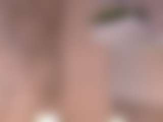 Live cam show with JadaKaii - Average on Instabang