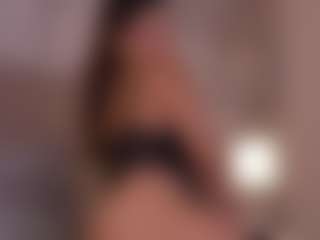 Live cam show with JadaKaii - Fingers on Uber Horny