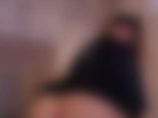 Live cam show with JadaKaii - Petite on alttransgirls