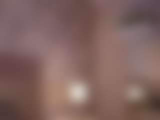 Live cam show with JadaKaii - Average on WildCum