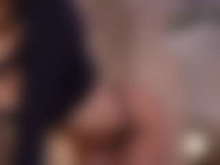 Live cam show with JadaKaii - Average on madthumbs