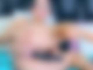 Live cam show with DahianaMoss - Control on Camsoda