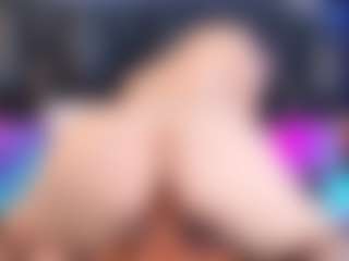 Live cam show with DahianaMoss - Hairy Pussy on Camversity