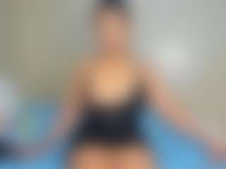 Live cam show with kinkytalia - Kinky on Ass Tok