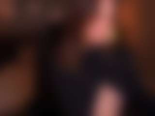 Live cam show with SofieBloom - Average on Fling VIP Chat