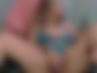 SpikedBella's Live Sex Cam Show