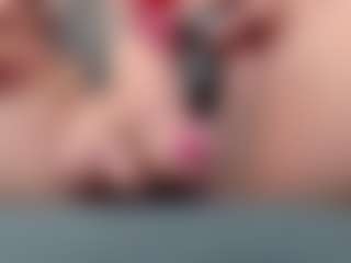 Live cam show with SpikedBella - Shaved Pussy on Camsoda