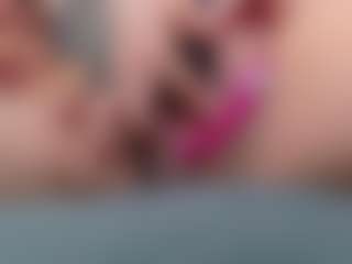 Live cam show with SpikedBella - Shaved Pussy on Camsoda