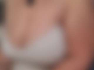 SpikedBella's Live Sex Cam Show