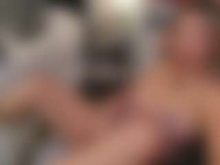 Live cam show with SpikedBella - Natural on Camsoda