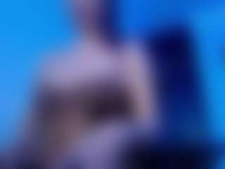 Live cam show with amber-24 - Green Eyes on Milfs Live