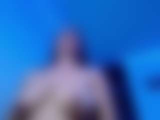 Live cam show with amber-24 - Tease Mature on Livezox
