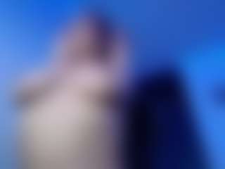 amber-24's Live Sex Cam Show