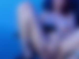 Live cam show with amber-24 - Smoking on Dolls Live