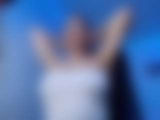 amber-24's Live Sex Cam Show