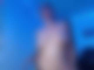 Live cam show with amber-24 - Smoking on Camsoda