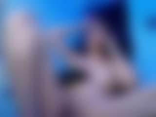 Live cam show with amber-24 - Living Room on Soda Cam
