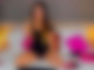 Dayana-Bianco MILF webcam performer live streaming