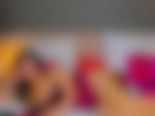 Live cam show with Dayana-Bianco - Foot Fetish Brown Hair on Soda Cam