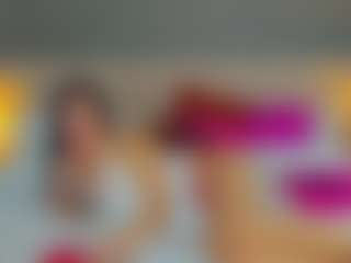 Live cam show with Dayana-Bianco - New Blowjob on friskycurves.com