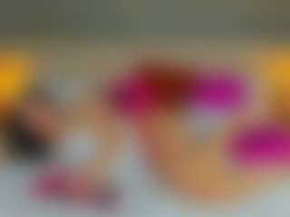 Live cam show with Dayana-Bianco - New Blowjob on Milfs Live
