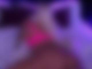 Live cam show with GraceHotDavies - Bald on CamSodaAdn