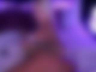 Live cam show with GraceHotDavies - Bald on Camsoda