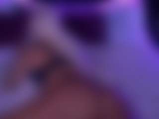 Live cam show with GraceHotDavies - Living Room on realtime-chat