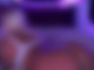 Live cam show with GraceHotDavies - Living Room on Uber Horny