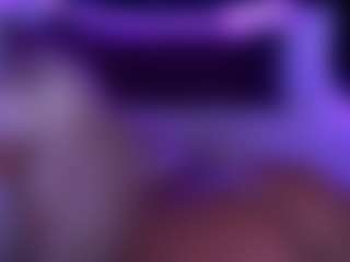Live cam show with GraceHotDavies - Thong on Camsoda