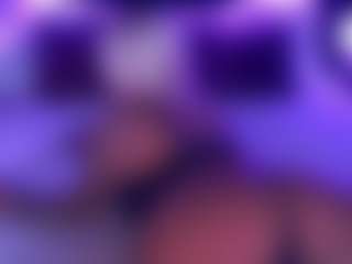 Live cam show with GraceHotDavies - Striptease on SquirtSoMuch
